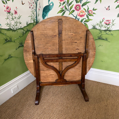 French Vigneron Table