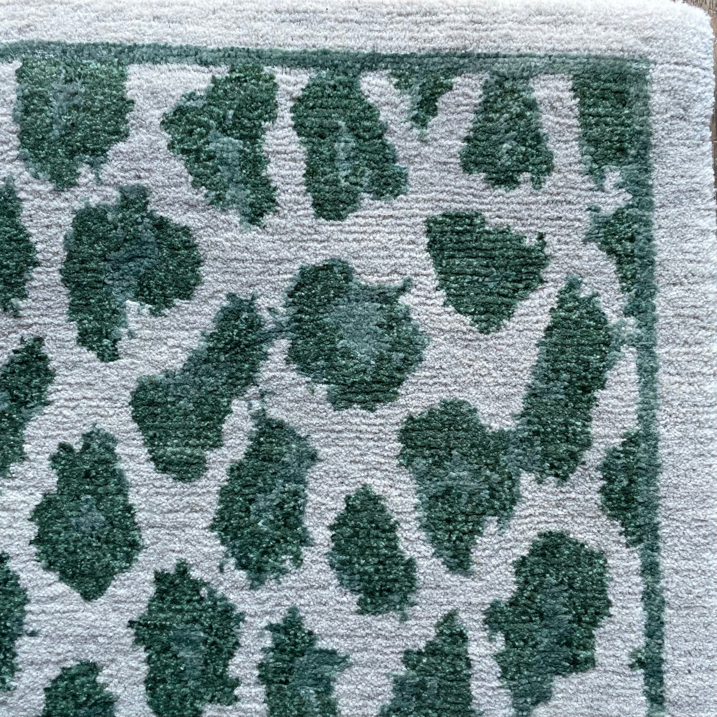Ocelot Rug Collection – Classic Pattern Small Scale