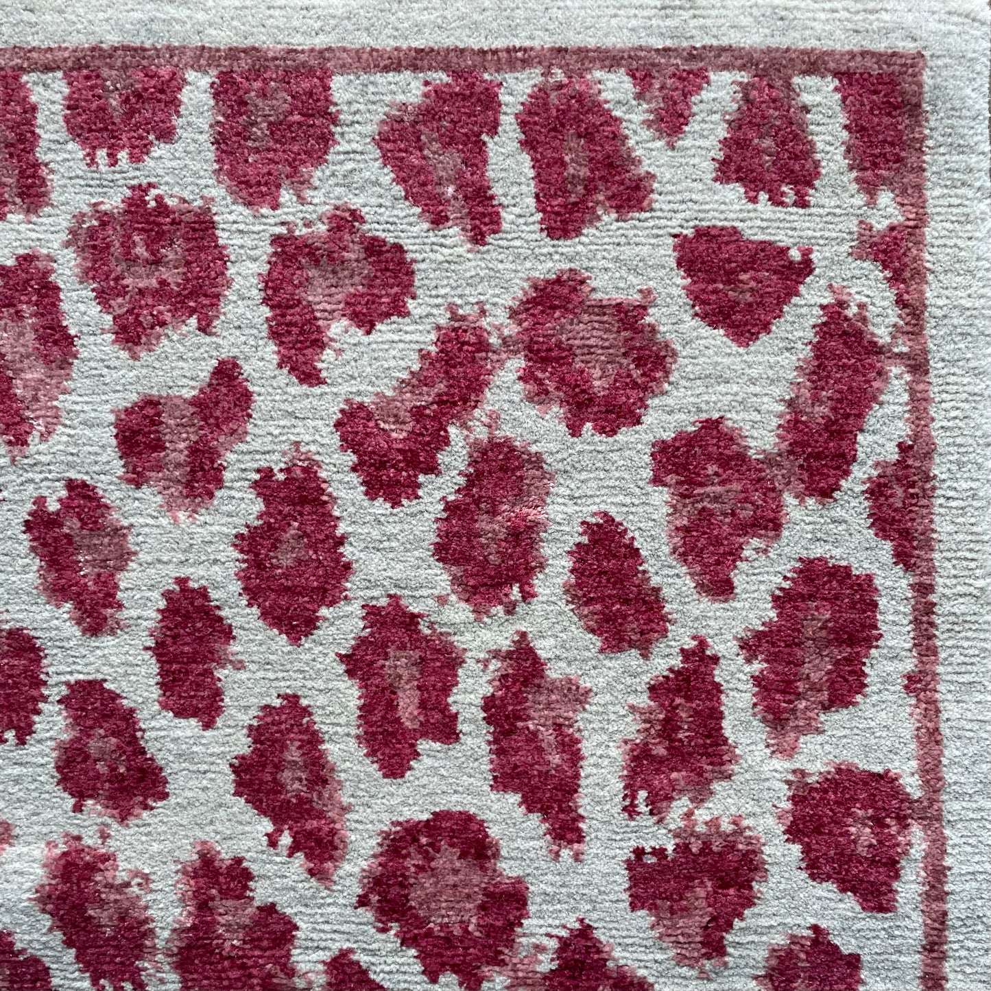 Ocelot Rug Collection – Classic Pattern Small Scale