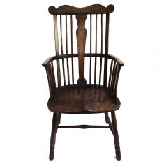 comb back elbow chair with splat